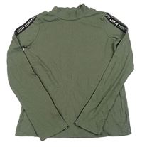 Khaki rebrované tričko s nápisy na rukávech C&A
