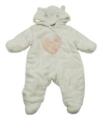 Biela plyšová zateplená kombinéza so srdiečkom C&A