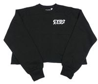 Čierna crop mikina s nápisom