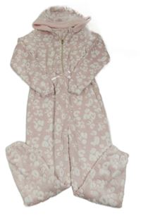 Světlerůžovo-bílá vzorovaná plyšová kombinéza s kapucí Matalan