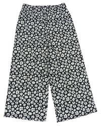 Čierno-biele kvetované culottes nohavice E-Vie