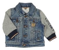 Modrá rifľová bunda s teplákovymi rukávy a medvěďom C&A