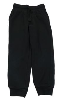 Černé tepláky Pirmark