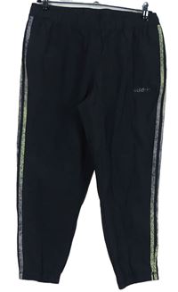 Dámske čierne šušťákové crop nohavice s pruhmi Adidas