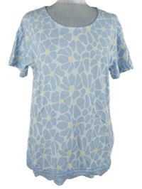 Dámske světlemodro-biele kvetované tričko Beloved