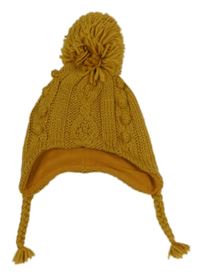 Hořčicová čepice s copánky a bambulí 