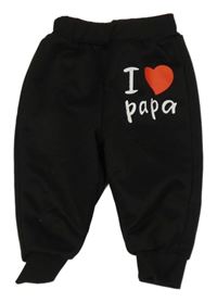 Čierne tepláky s nápisom