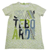 Bielo-zelené vzorované tričko s nápisom a skateboardom Y.F.K.