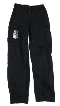 Černé šusťákové cargo cuff kalhoty Chapter young
