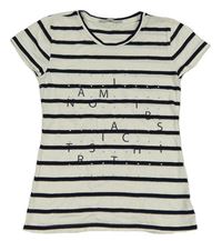 Bielo-tmavomodré pruhované tričko s nápisom a kamienkami