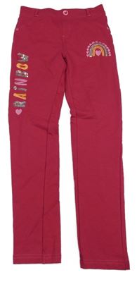 Malinové tregíny s výšivkou a nápisom kids