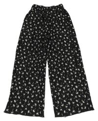 Čierno-biele rebrované ľahké 3/4 wide leg nohavice