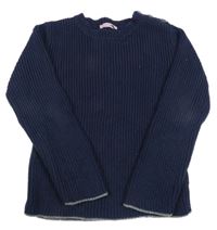 Tmavomodrý rebrovaný vlnený sveter