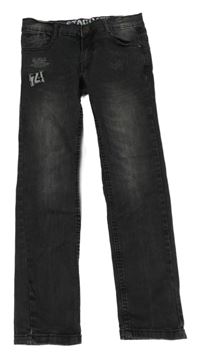 Antracitové skinny rifle s nápisem 