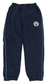 Tmavomodré šusťákové kalhoty s výšivkou - Manchester City 