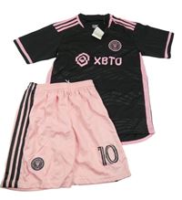 Nové - 2set- černo-růžové sportovní tričko+ kraťasy 