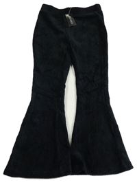 Nové - čierne rebrované flare plyšové nohavice St. Bernard