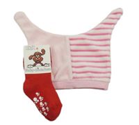 2 set - ružová zamatová čapica s pruhy + červené ponožky s protiskluzem