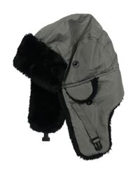 Šedá šusťáková beranice s kožešinou