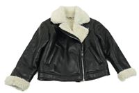 Černý koženkový zateplený crop křivák s huňatým límečkem Primark