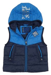 Tmavomodro-modrá šušťáková prešívaná zateplená vesta s kapucňou C&A