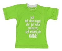 Zelené tričko s nápismi