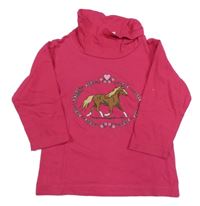 Tmavorůžový rolák s koněm