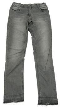 Šedé skinny rifle alive