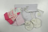 3 set - 2x bielo-ružové ponožky + smotanové vzorované bavlnené cápačky