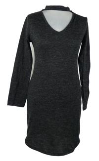 Dámské tmavošedé svetrové šaty s chokerem 