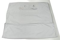 Biela fleecová podšitá deka so zvieratkami