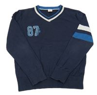 Tmavomodrý sveter s číslom S. Oliver