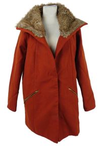 Dámsky červený flaušový kabát s kožúškom Atmosphere