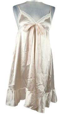 Dámská světlerůžová saténová noční košile s krajkou 