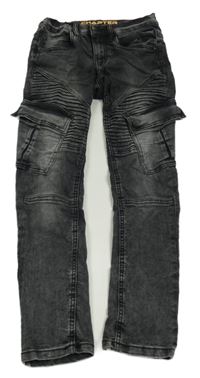 Čierno-biele cargo rifle Chapter young