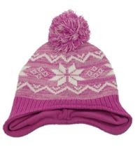 Růžovo-bílá vzorovaná čepice s bambulí