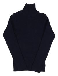 Tmavomodrý rebrovaný sveter s rolákom