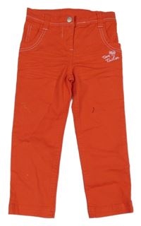 Červené rifle s nápisem Tom Tailor