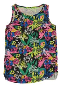 Čierno-farebný top s kvietkami a vzorom