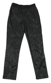 Černé koženkové tregíny se zipem River Island