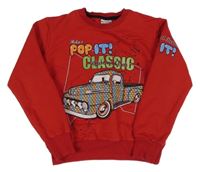 Červená mikina s autom a nápisom