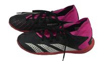 Černo-fuchsiové koženkové kopačky Adidas Predator vel. 37,5