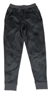 Sivo-čierne vzorované športové tepláky Under Armour