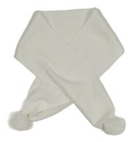 Bílá pletená šála s bambulemi