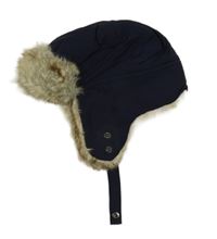 Tmavomodrá šusťáková zateplená beranice s nášivkou H&M