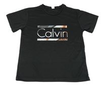 Černé sportovní tričko s nápisem 