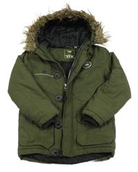 Khaki šusťáková zimní bunda s nášivkou a kapucí s kožešinou Y.F.K.