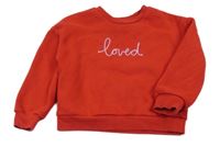 Červená mikina s nápisom George