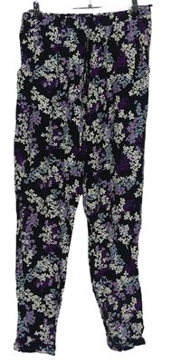 Dámske čierno-fialovo-modré kvetované ľahké voľné é nohavice