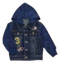 Tmavomodrá riflovo/tepláková bunda s nášivkami a kapucí 